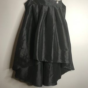 Black dressy hi/lo skirt with bow detail